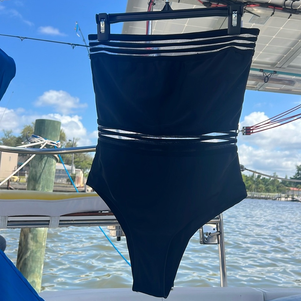 Elegant Black and White Strapless Dress